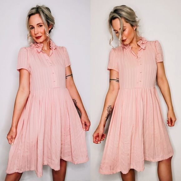 🎀VINTAGE🎀| Ruffle Cottage Core Shabby Chic Short Sleeve Romantic Swing Dress - Picture 1 of 9